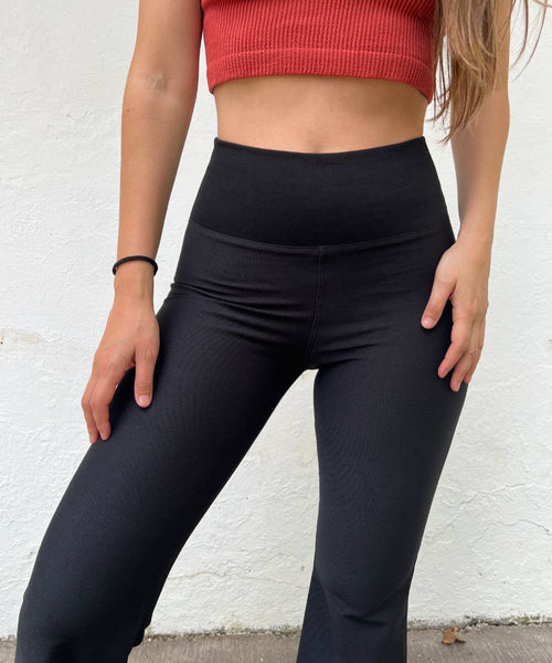 ~ PREVENTA Pantalon pata elefante mezclilla Negra ~