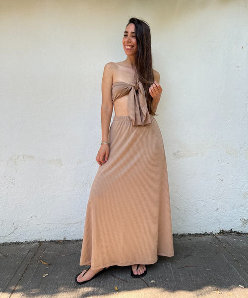 ~  Falda Om Beige con forro + Pareo ~