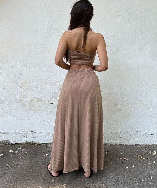 ~  Falda Om Beige con forro + Pareo ~