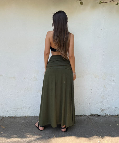 ~  Falda Om Verde con forro + Pareo ~